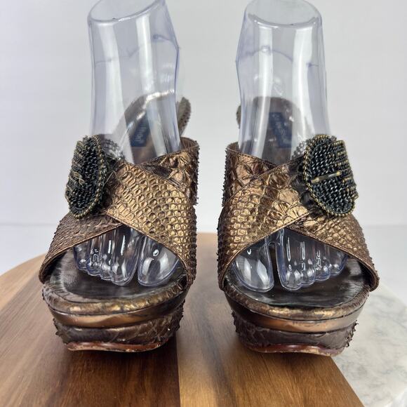 CE FOU SHOO BRONZE Leather Slip On Metal Buckle Platform HIGH HEEL Size 9 - Picture 2 of 11